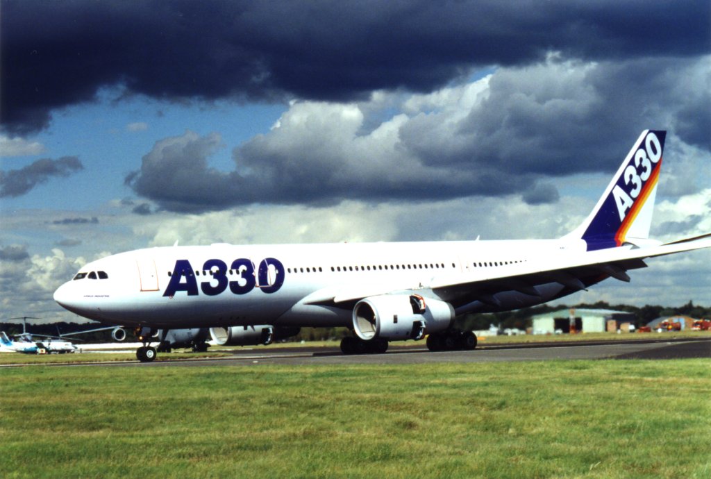 Airbus A330-242