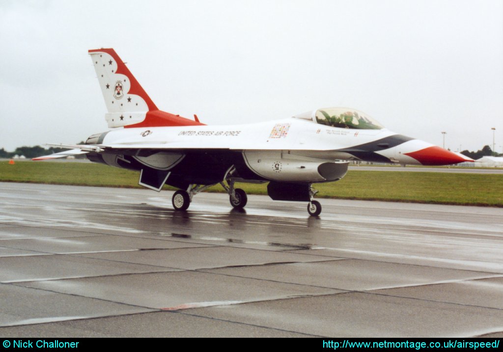 Thunderbirds F-16C Fighting Falcon