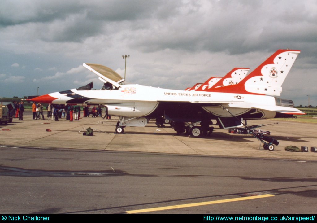 Thunderbirds F-16C Fighting Falcon