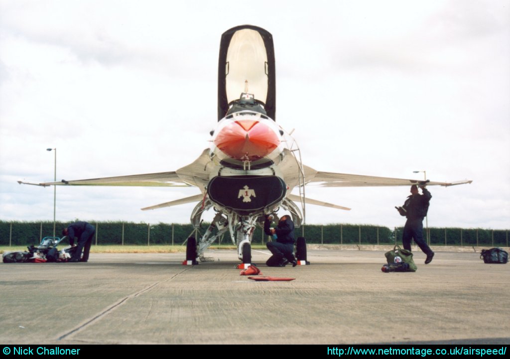 Thunderbirds F-16C Fighting Falcon