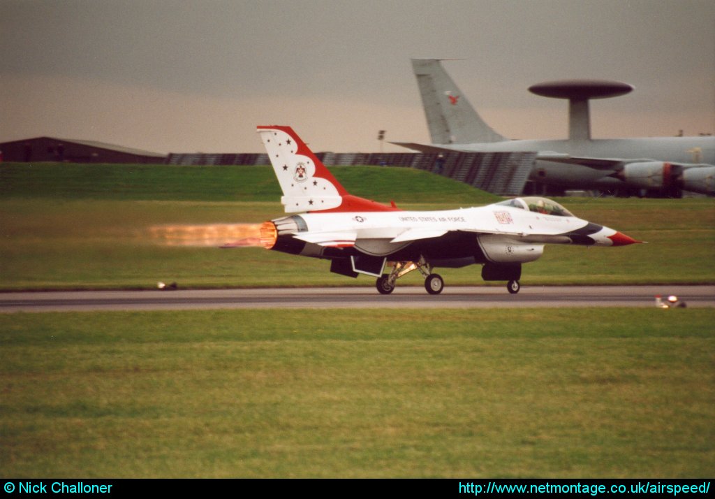 Thunderbirds F-16C Fighting Falcon
