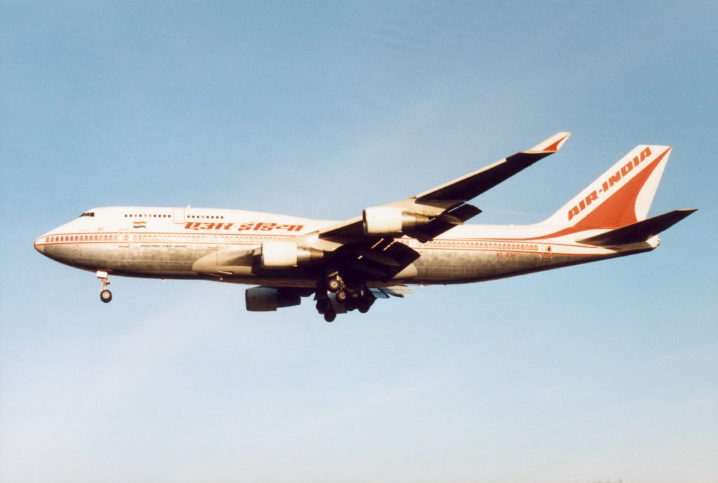 Air India 747-437